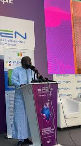 Monsieur Le Ministre Alioune SALL